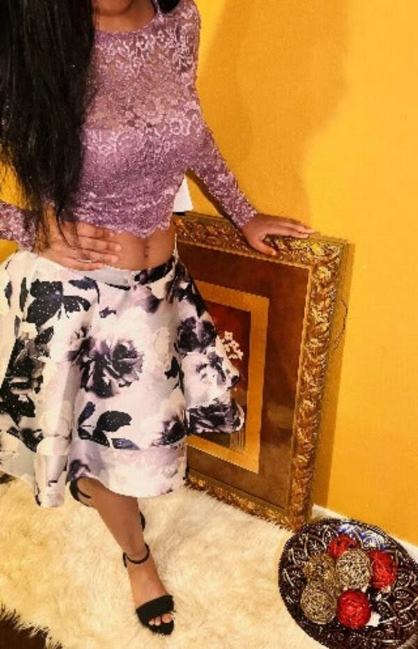 City Vibe Long-Sleeve Lace Top with Floral Skirt Two-Piece Dress - Image 3