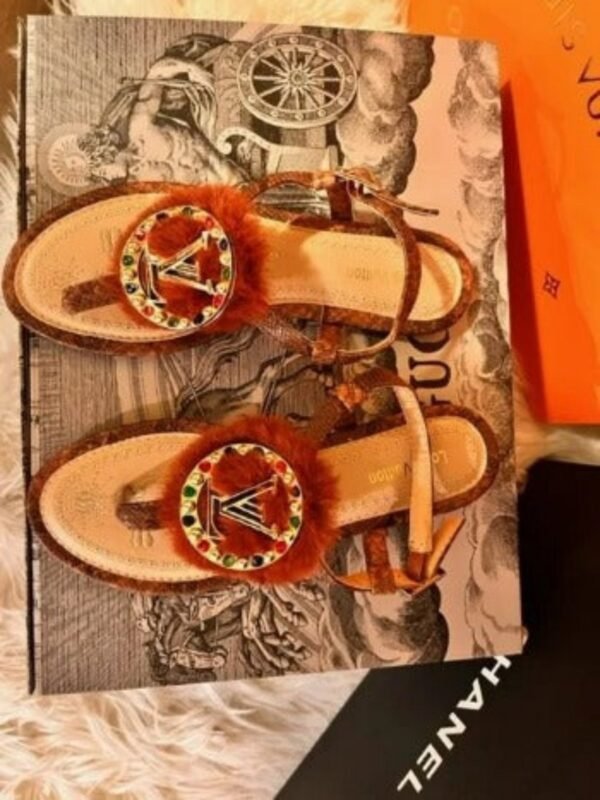 Fashion Women's Flat Slide Sandals - Image 3