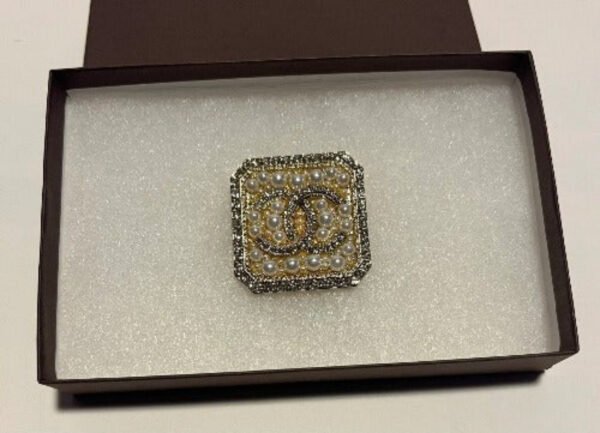 Fashion Brooch