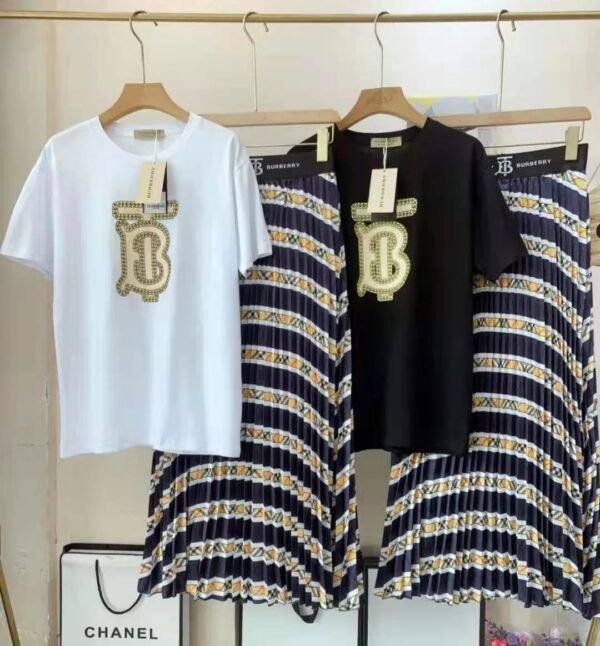 Chic Women's Two Pieces T-shirt & Long Pleated Skirt Sets - Image 2