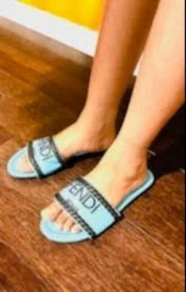 Fashion  Flat Sandals - Image 3