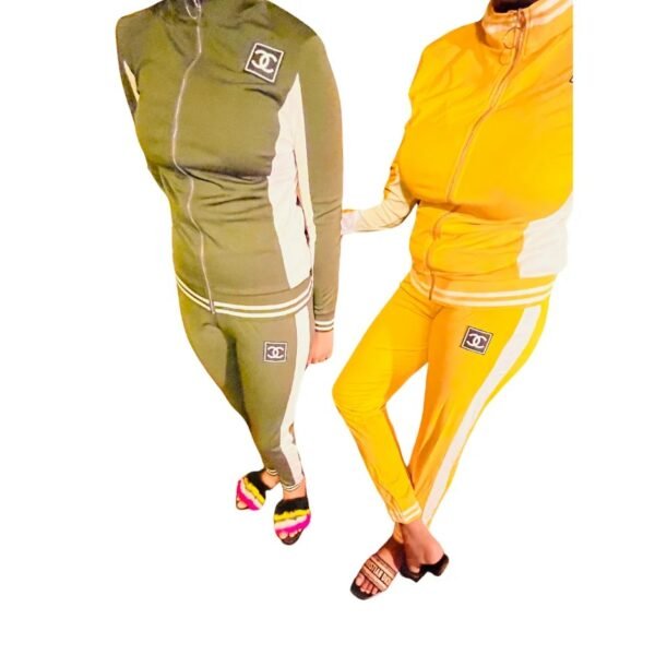 Two Pieces Tracksuit Zipper Top Sport Suit
